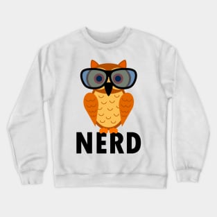 Cute Nerdy Owl with funny Nerd Glasses - Intelligent and Smart Nerd Owl Crewneck Sweatshirt